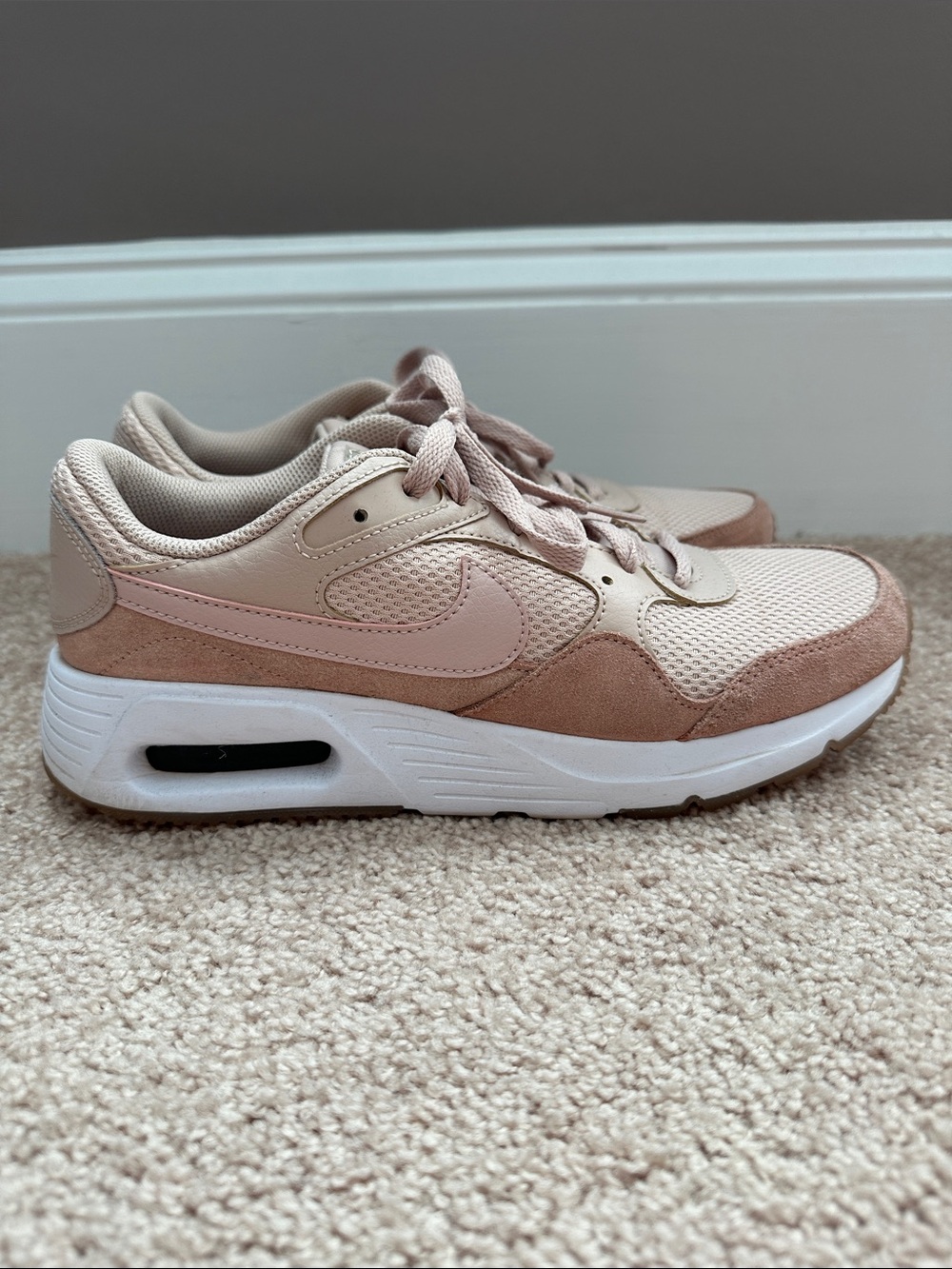 Women’s Nike Air Max Sneakers in Dusty Pink - Picture 6 of 9